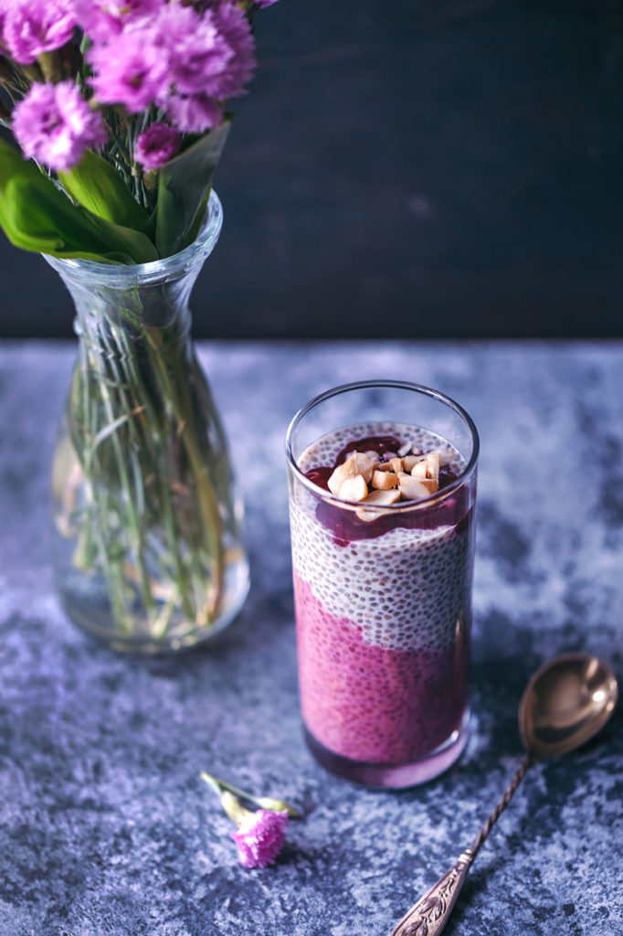 Beetroot juice chia pudding (vegan, GF) Travelling oven