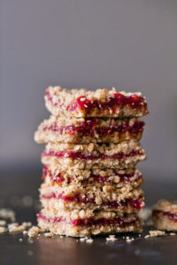 raspberry oat bars