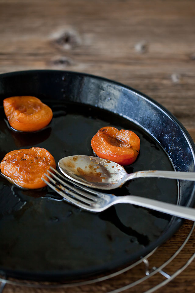 baked apricots