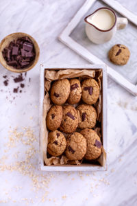 oats chocolate chip cookies