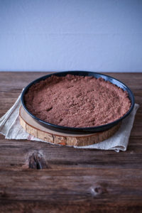 chocolate tart with oat and coconut oil crust (vegan)