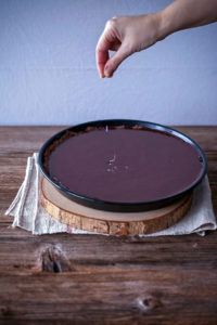 chocolate tart with oat and coconut oil crust (vegan)