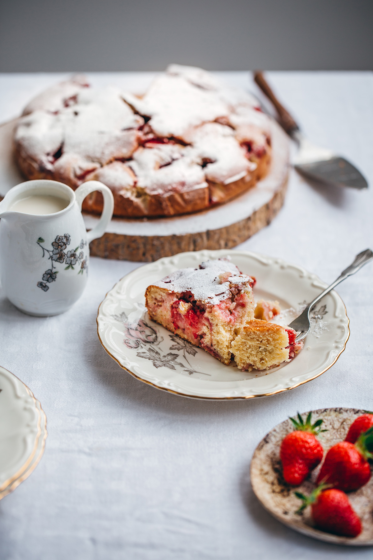 Strawberry cake