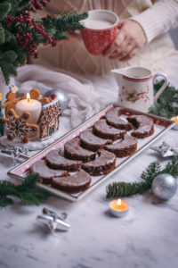 Mum's soft chocolate crescent cookies