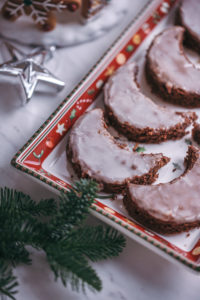 Mum's soft chocolate crescent cookies