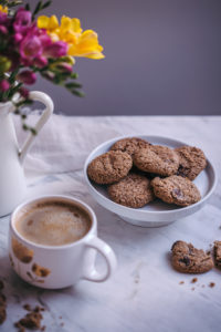 cashew butter chocolate chip cookies, vegan and gluten-free