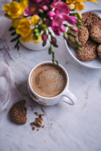 cashew butter chocolate chip cookies, vegan and gluten-free