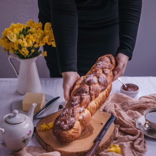 braided sweet Easter bread