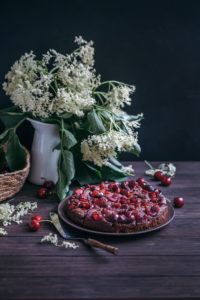 cherry chocolate cake (vegan)