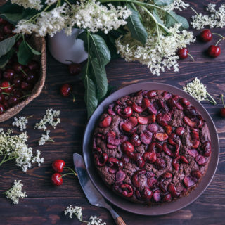 cherry chocolate cake (vegan)