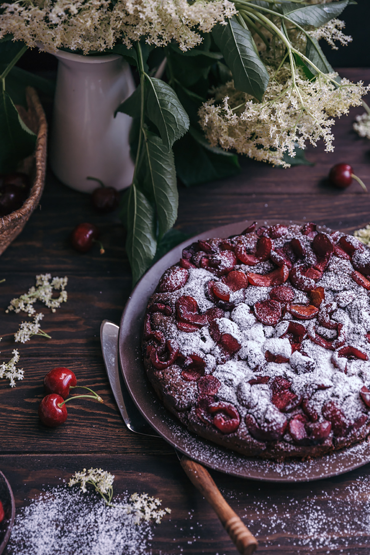 cherry chocolate cake (vegan)