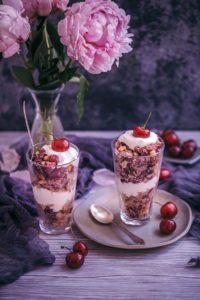 cherry coconut crumble, vegan and gluten-free