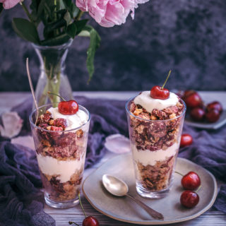 cherry coconut crumble