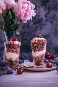 cherry coconut crumble, vegan and gluten-free