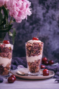 cherry coconut crumble, vegan and gluten-free