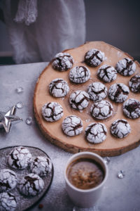 chocolate crinkle cookies