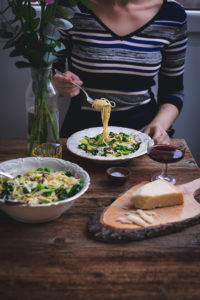 spaghetti with kale, green peas and pancetta