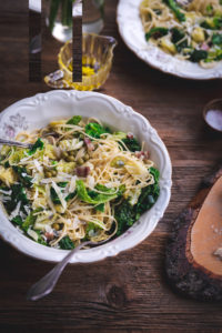 spaghetti with kale, green peas and pancetta