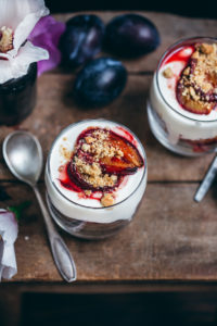 roasted plums and yogurt dessert